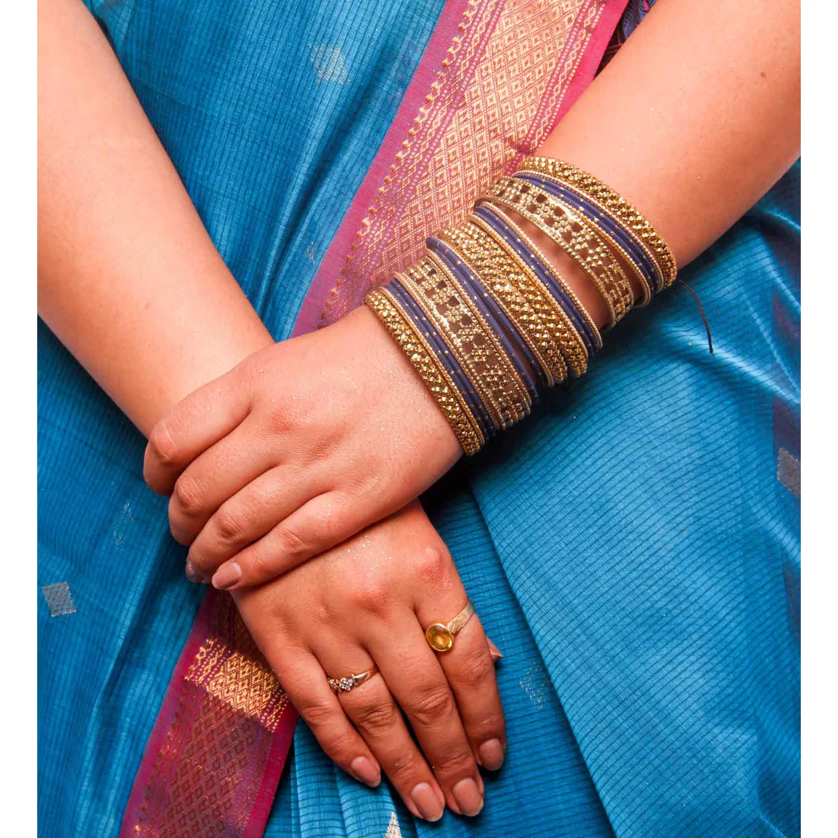 Colored Daily Wear Bangle Set With Flower Jaali Work - Image 5