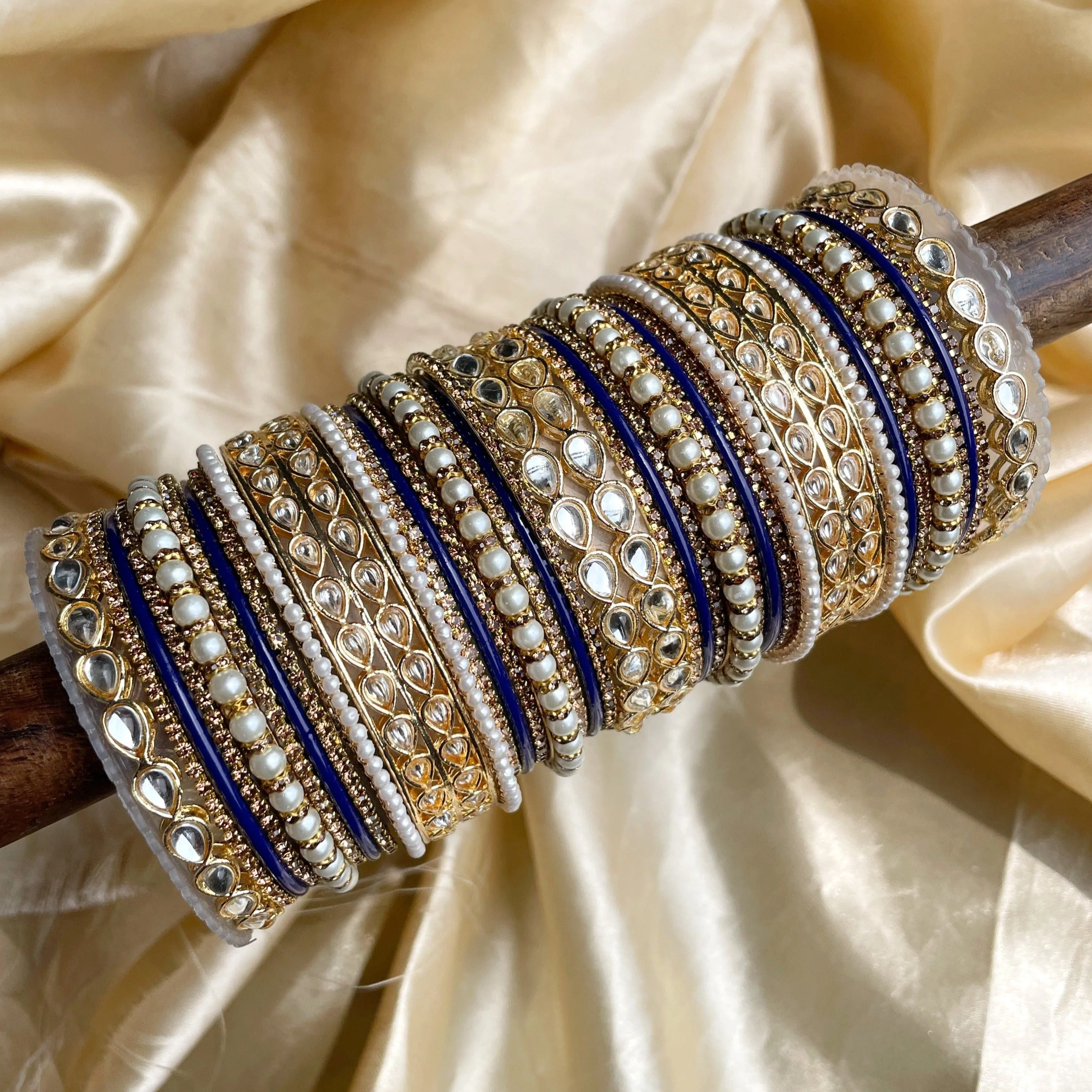 Matte Texture bangle set with Kundan Kada by Leshya - Image 2