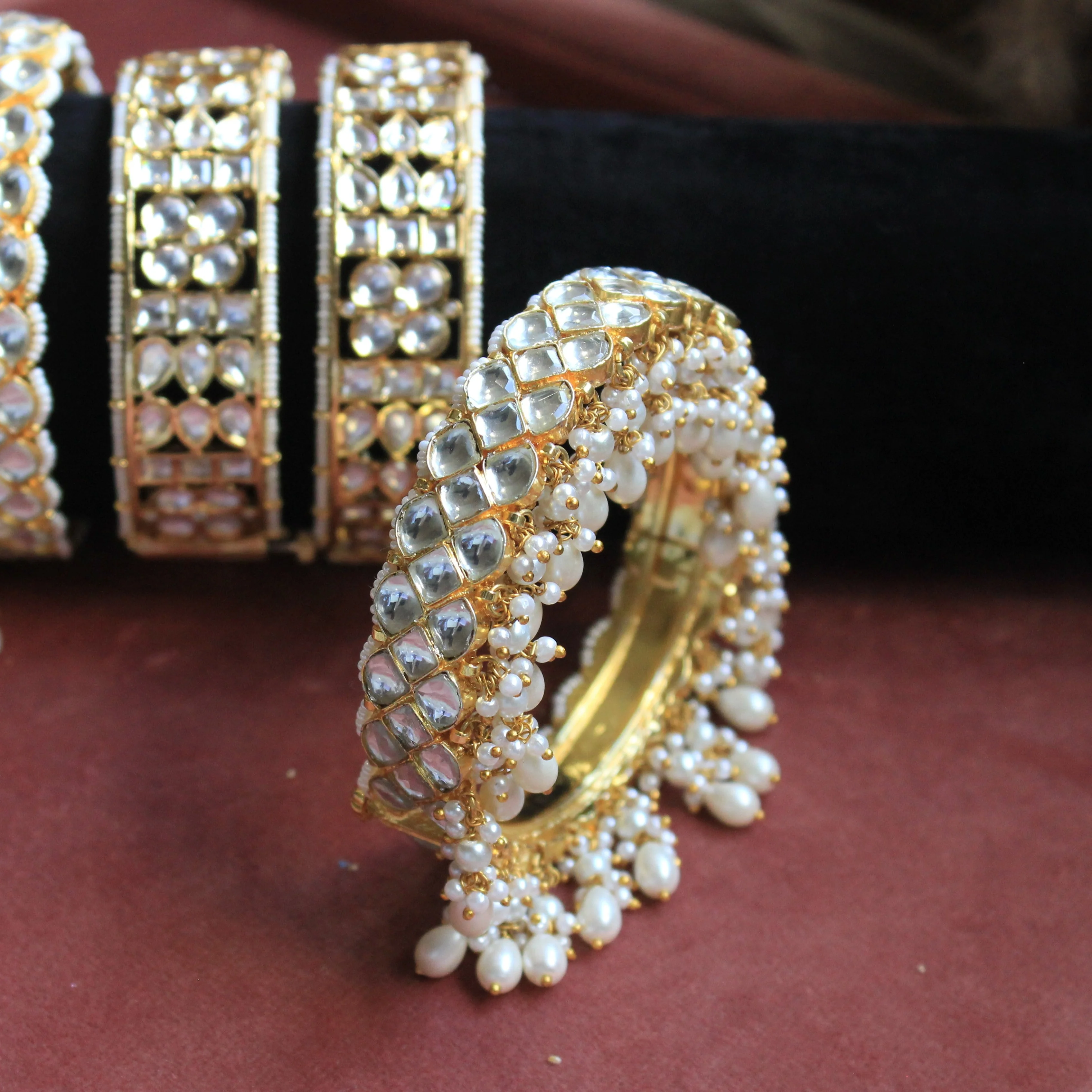 Pachi Kundan Bracelet with White Beaded Ghungroo - Image 3