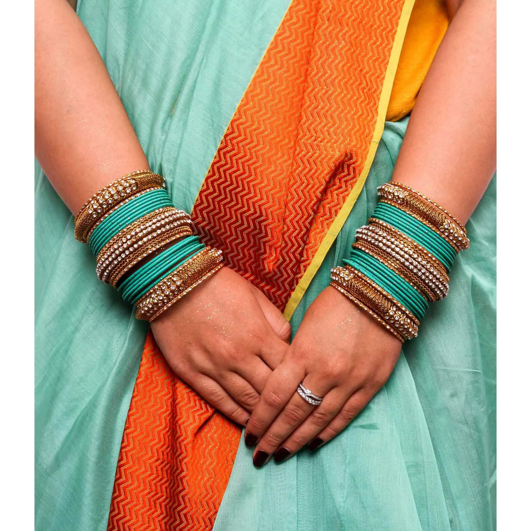 Set of 2 Bridal Jaali Work Bangle Set (Plus Size) - Image 14
