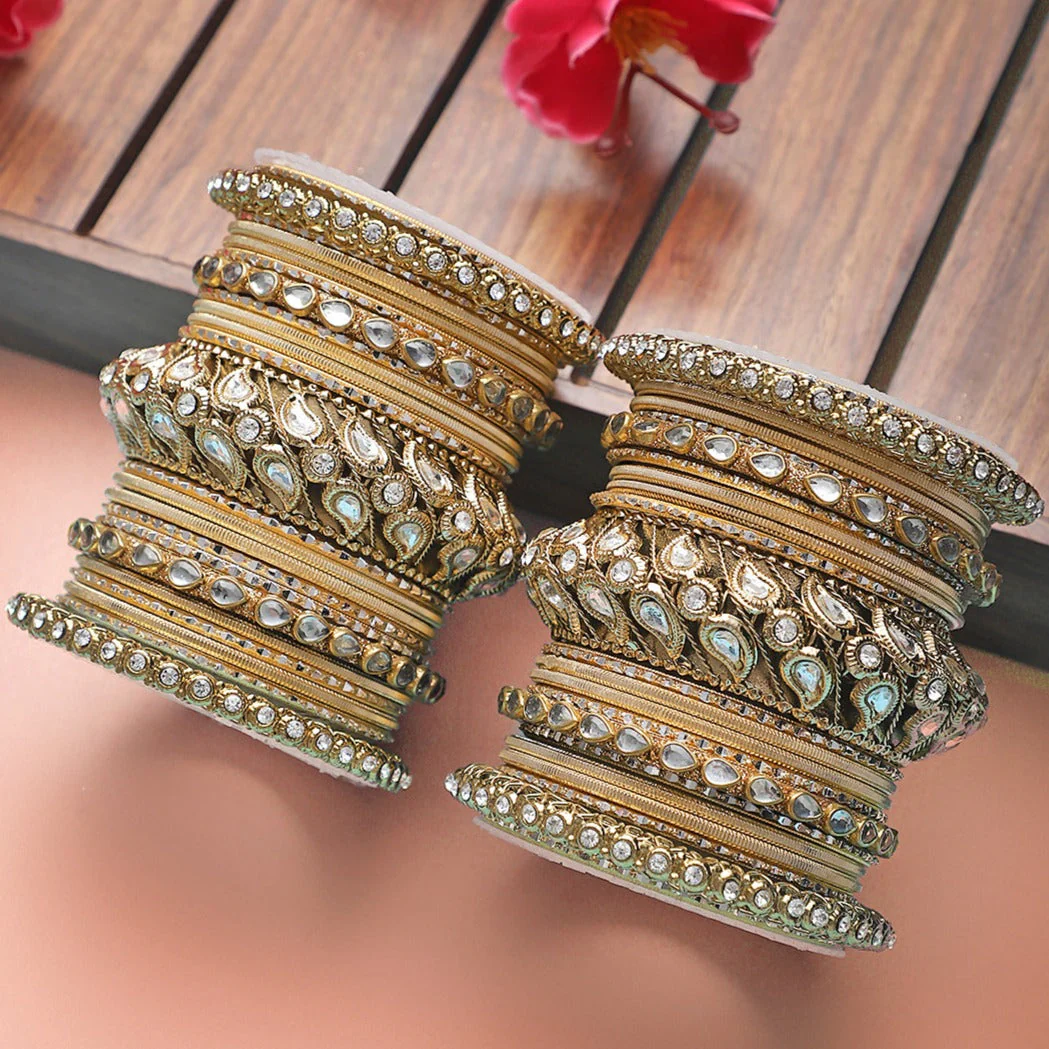 Set of 2 Kundan Bangle Set With Chakri Kada - Image 3
