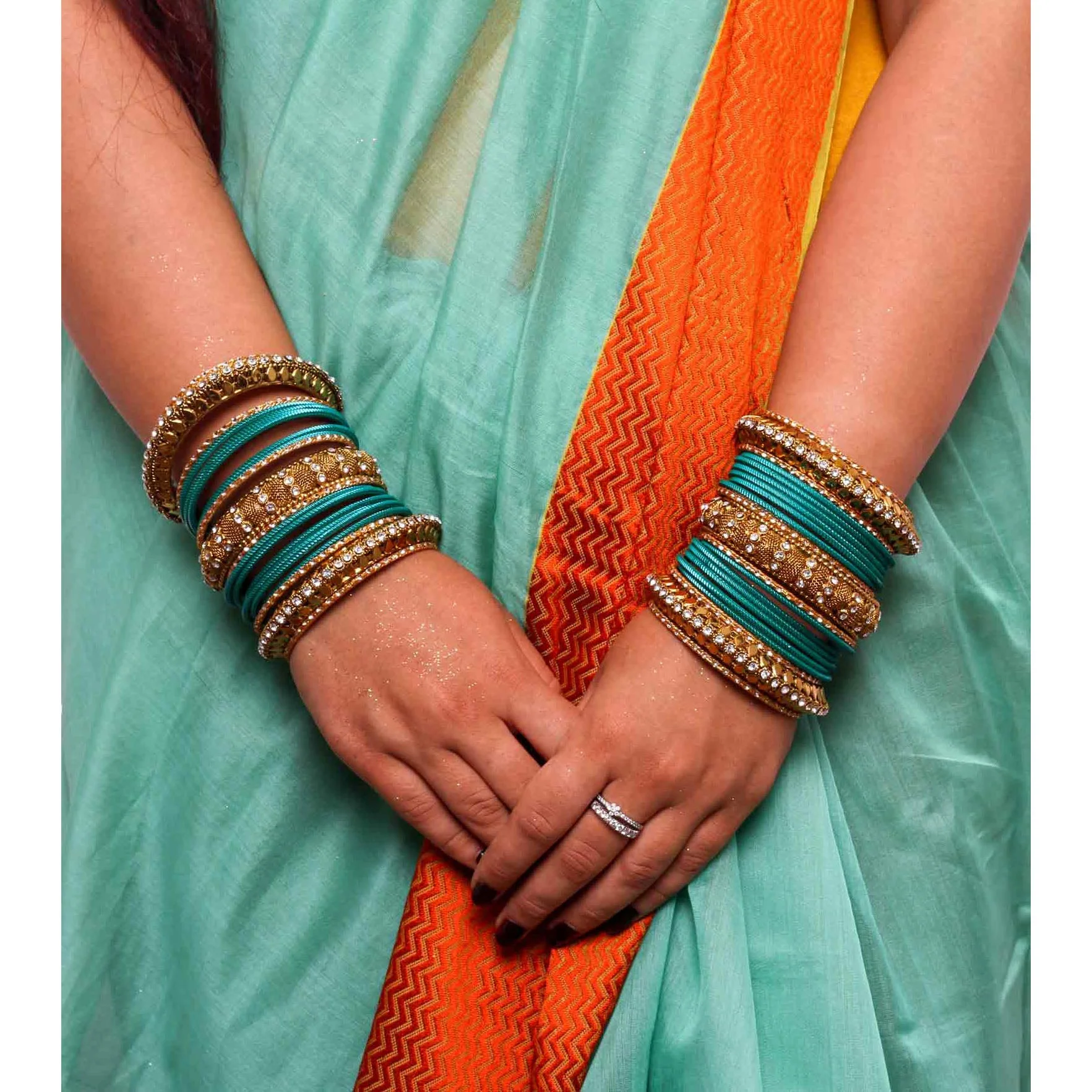 Set of 2 Traditional Solid Colored Bangle Set - Image 2
