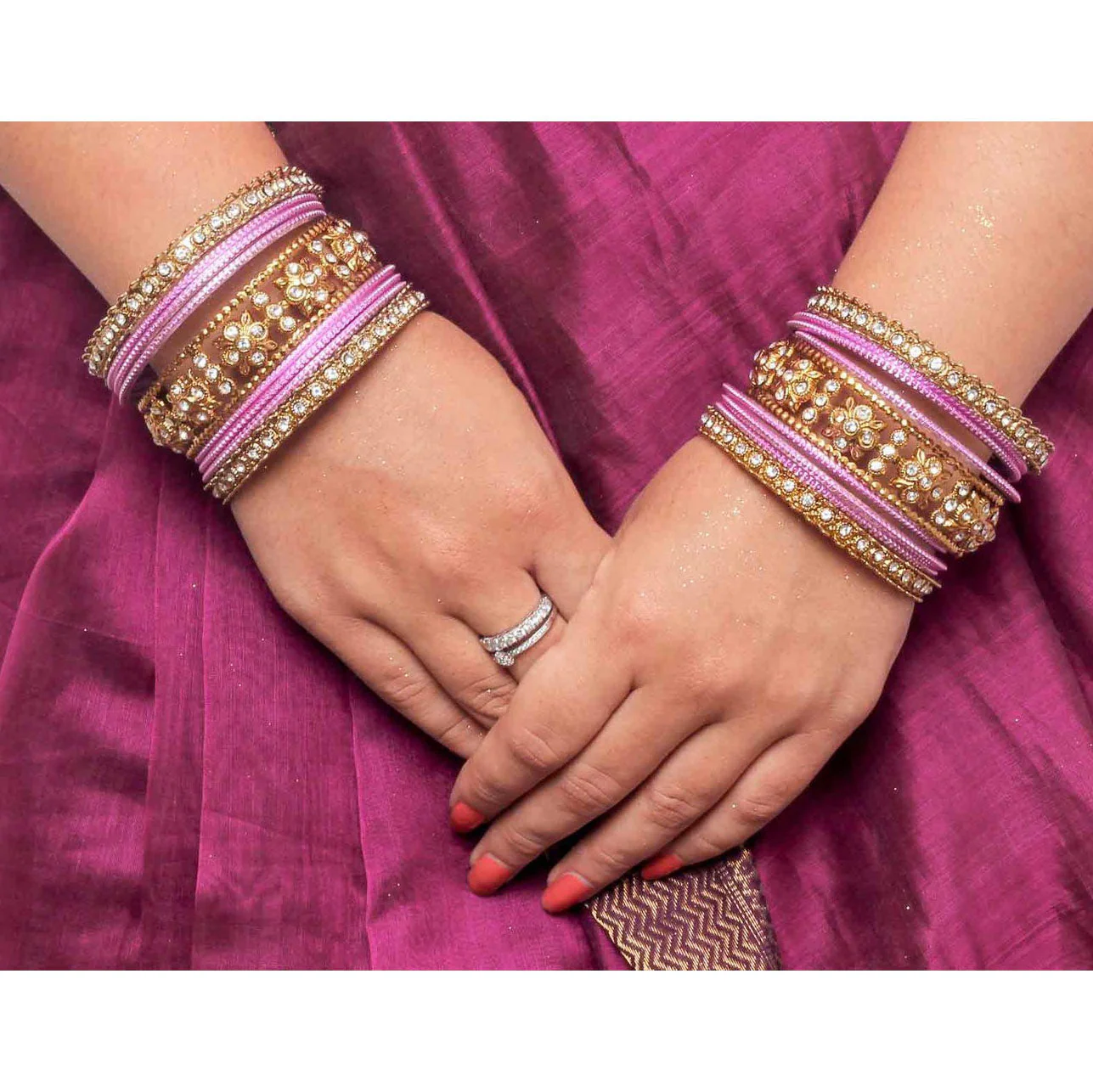 Traditional Colored Flower Pattern Bangle Set - Image 3