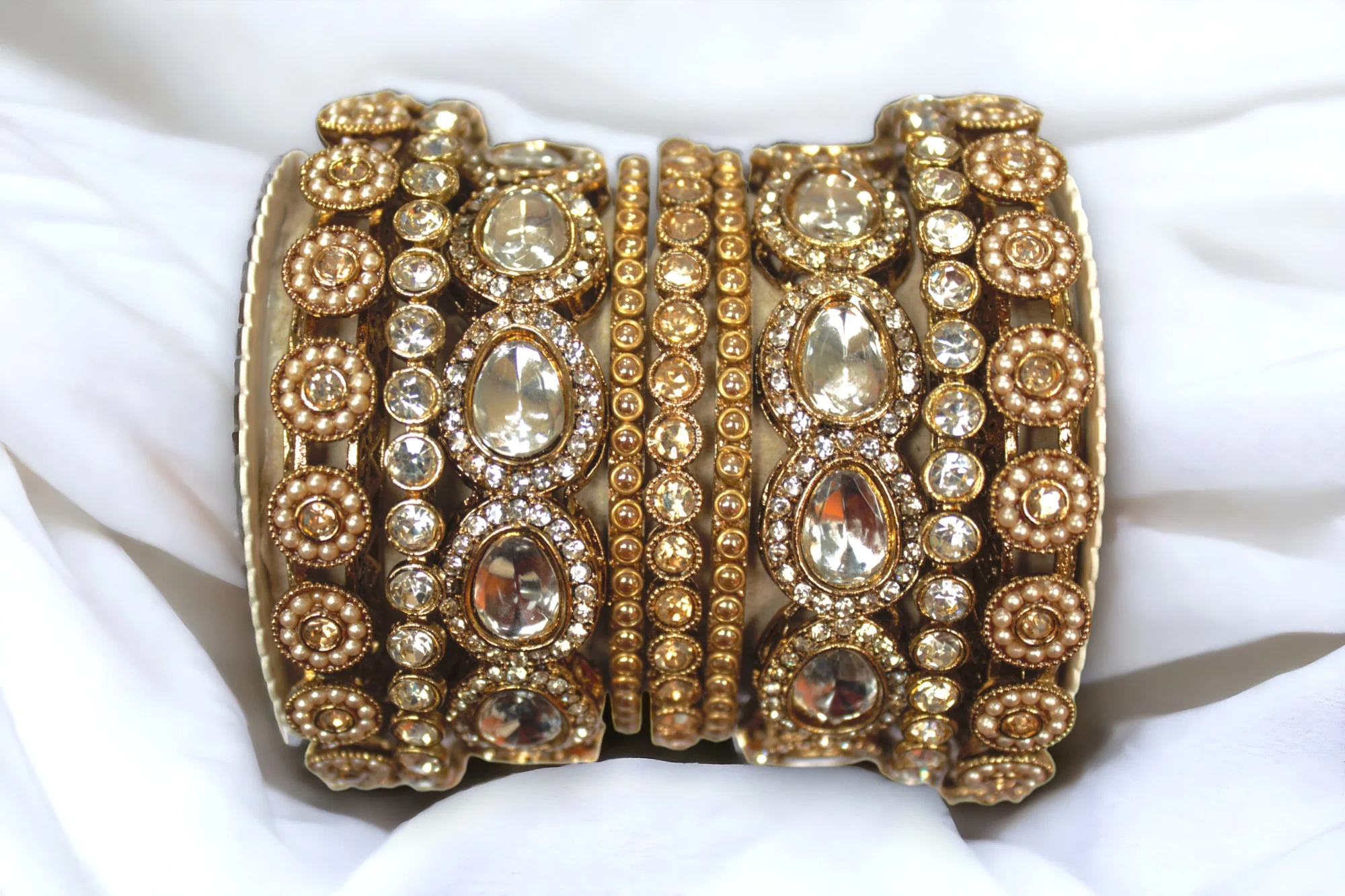 Traditional Kundan Kada set for two hands by Leshya - Image 4